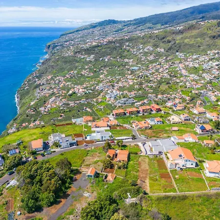 Camelia Villa Arco da Calheta