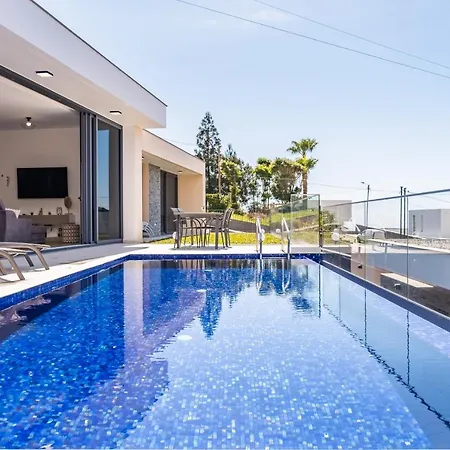 Camelia Villa Arco da Calheta