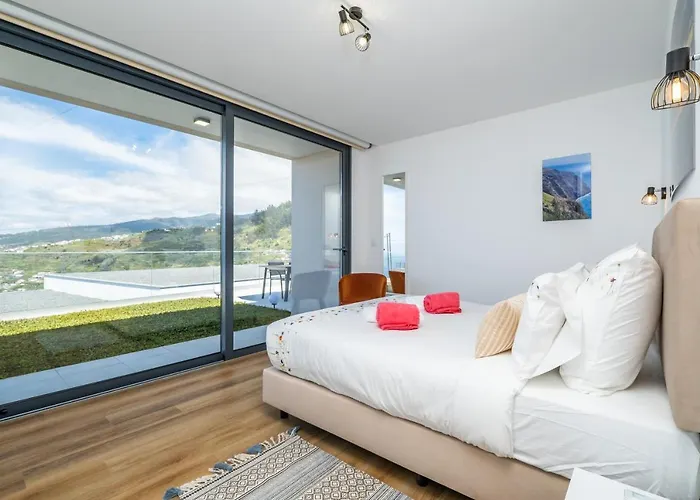 Camelia Arco da Calheta (Madeira)