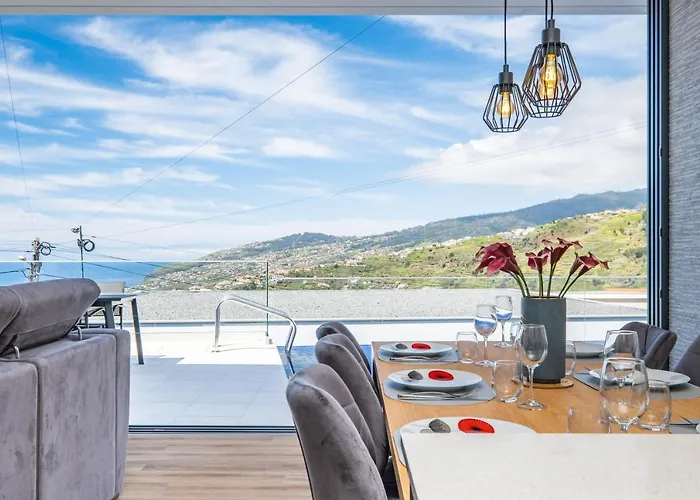 Camelia Arco da Calheta (Madeira)