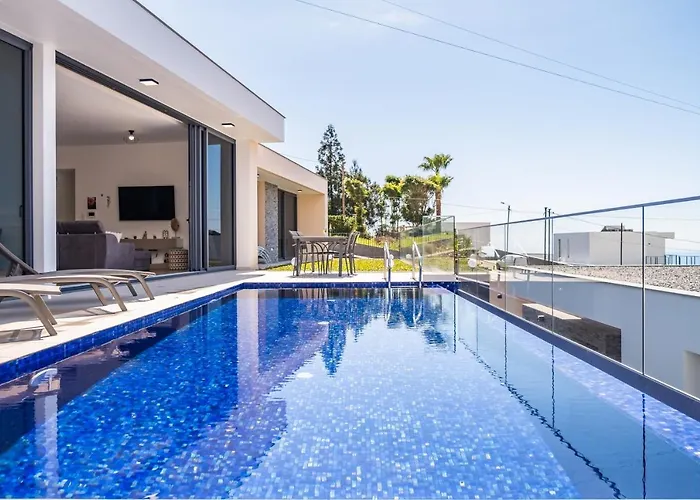 Camelia Villa Arco da Calheta (Madeira)